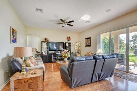 Casa en venta en Royal Palm Beach, Florida, 5 dormitorios, 379.23 m2 № 724903 - foto 19