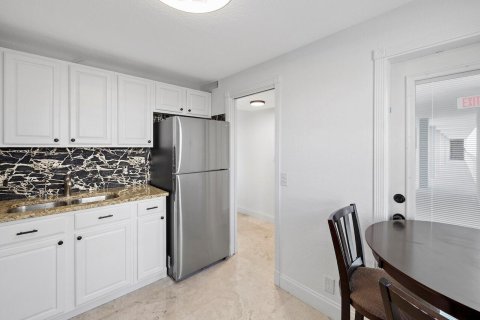 Condominio en venta en Pompano Beach, Florida, 2 dormitorios, 102.19 m2 № 868922 - foto 13