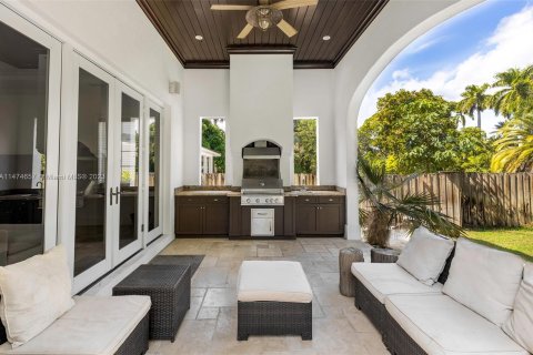 Villa ou maison à vendre à South Miami, Floride: 6 chambres, 443.61 m2 № 785068 - photo 20
