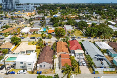 Villa ou maison à vendre à Hollywood, Floride: 5 chambres, 277.03 m2 № 1174611 - photo 6