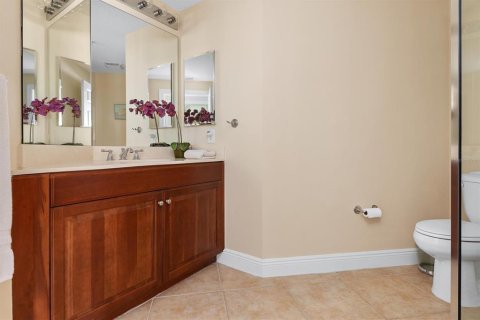 Condo in Sarasota, Florida, 2 bedrooms  № 1358391 - photo 10