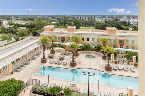 Copropriété à louer à Sarasota, Floride: 2 chambres, 121.7 m2 № 1358391 - photo 1