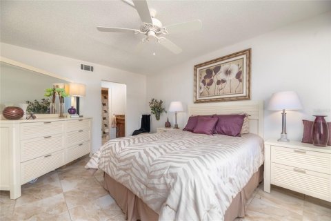 Condominio en venta en Orlando, Florida, 2 dormitorios, 86.77 m2 № 1000933 - foto 13
