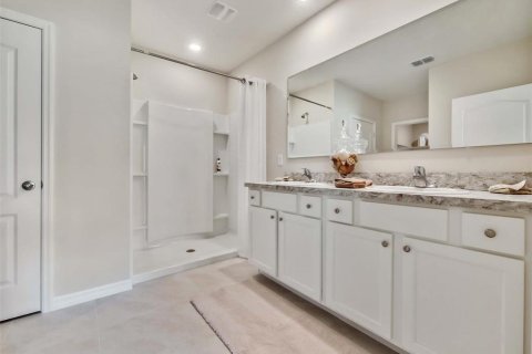 Villa ou maison à vendre à Kissimmee, Floride: 4 chambres, 169.83 m2 № 1288594 - photo 4