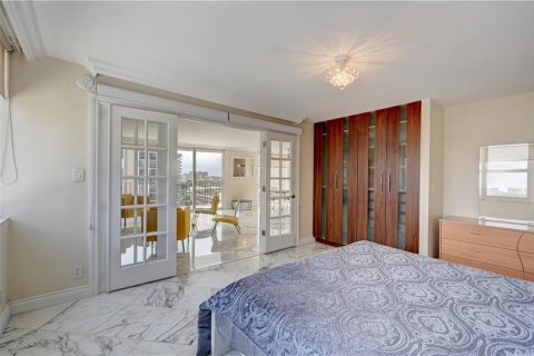 Condominio en venta en Hallandale Beach, Florida, 2 dormitorios, 121.89 m2 № 268511 - foto 30