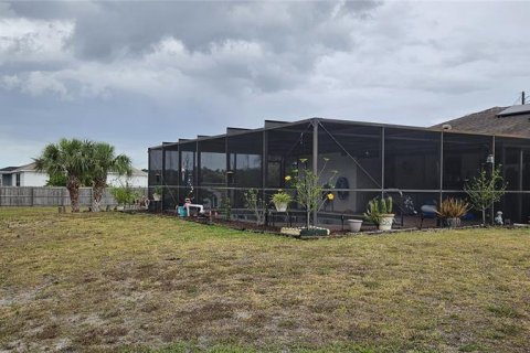 House in Lehigh Acres, Florida 3 bedrooms, 118.82 sq.m. № 1149052 - photo 22