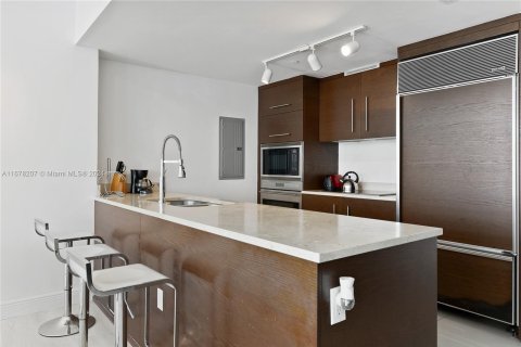 Copropriété à vendre à Miami, Floride: 2 chambres, 121.98 m2 № 1406038 - photo 22