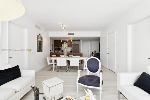 Copropriété à vendre à Miami, Floride: 2 chambres, 121.98 m2 № 1406038 - photo 24