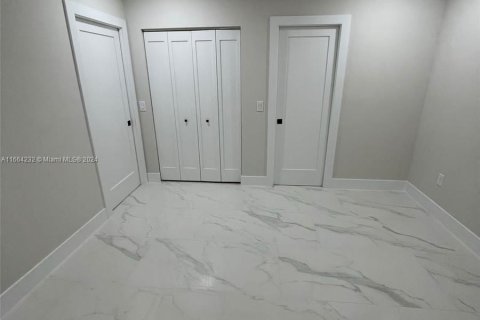 Copropriété à vendre à Miami, Floride: 2 chambres, 66.43 m2 № 1405994 - photo 11