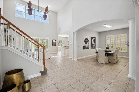 House in Tampa, Florida 5 bedrooms, 342.72 sq.m. № 1266755 - photo 10