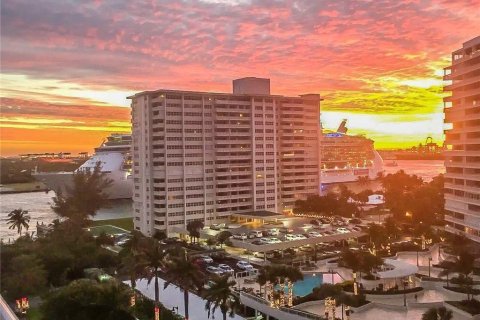 Copropriété à vendre à Fort Lauderdale, Floride: 1 chambre, 118.73 m2 № 1179428 - photo 1