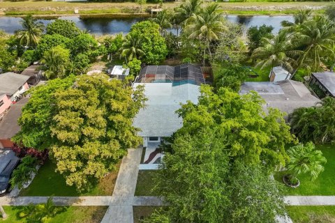 Villa ou maison à vendre à Margate, Floride: 3 chambres, 116.96 m2 № 1179430 - photo 3