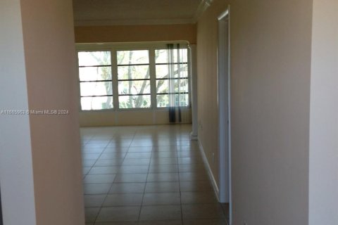 Copropriété à vendre à Tamarac, Floride: 1 chambre, 61.32 m2 № 1378929 - photo 4