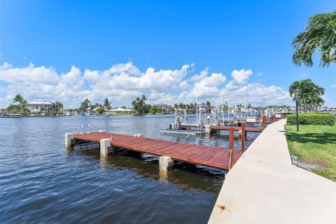 Condo in Highland Beach, Florida, 2 bedrooms  № 1378838 - photo 28