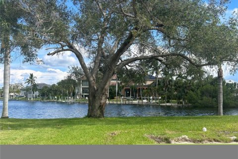 Terreno en venta en Port Charlotte, Florida № 749232 - foto 17