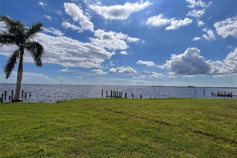 Terrain à vendre à Port Charlotte, Floride № 749232 - photo 19