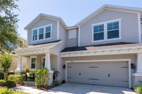 Townhouse in Tampa, Florida 3 bedrooms, 216.83 sq.m. № 1357524 - photo 2