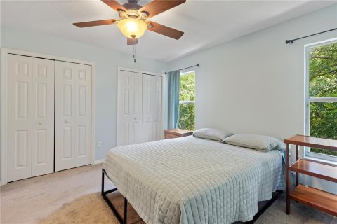 Townhouse in Tampa, Florida 2 bedrooms, 123.37 sq.m. № 1317087 - photo 20