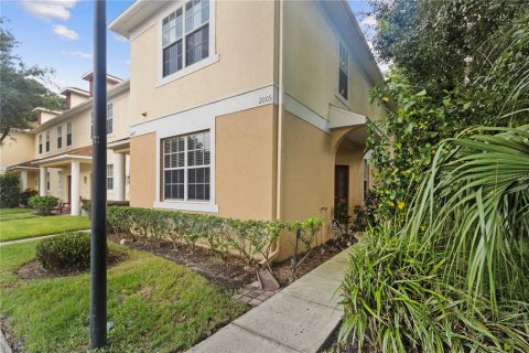 Townhouse in Tampa, Florida 2 bedrooms, 123.37 sq.m. № 1317087 - photo 7