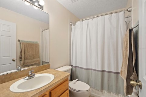 Townhouse in Tampa, Florida 2 bedrooms, 123.37 sq.m. № 1317087 - photo 17