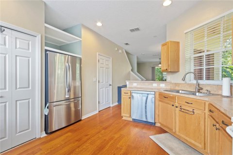 Townhouse in Tampa, Florida 2 bedrooms, 123.37 sq.m. № 1317087 - photo 9