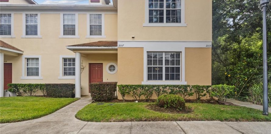 Townhouse in Tampa, Florida 2 bedrooms, 123.37 sq.m. № 1317087