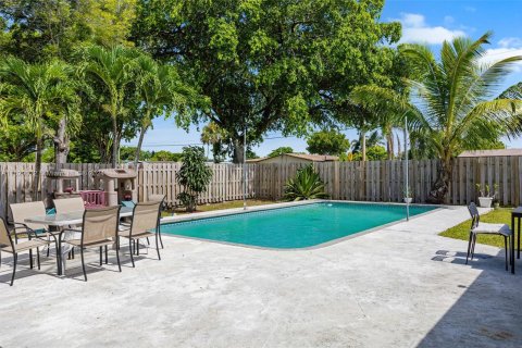 Casa en venta en Margate, Florida, 3 dormitorios, 119.84 m2 № 1290539 - foto 29