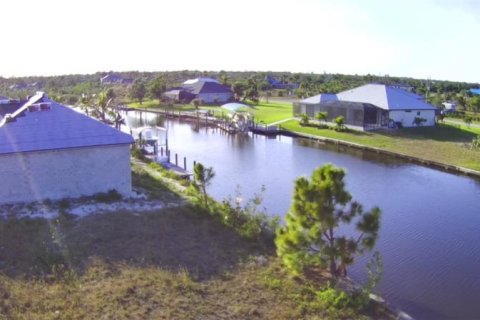 Terrain à vendre à Port Charlotte, Floride № 307234 - photo 5