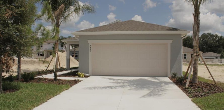 House in DeLand, Florida 4 bedrooms, 146.79 sq.m. № 1386691