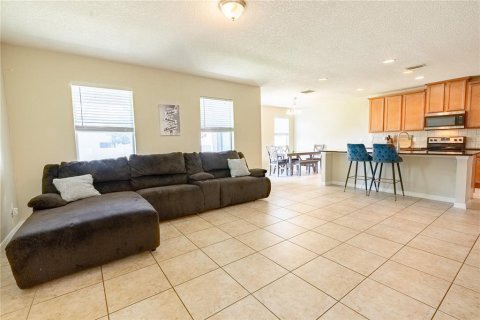 Villa ou maison à vendre à Kissimmee, Floride: 4 chambres, 214.33 m2 № 1322066 - photo 4