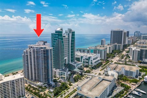 Condominio en venta en Hollywood, Florida, 3 dormitorios, 257.99 m2 № 1294508 - foto 3