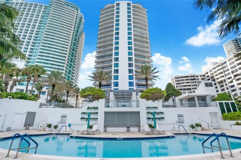 Condominio en venta en Hollywood, Florida, 3 dormitorios, 257.99 m2 № 1294508 - foto 1