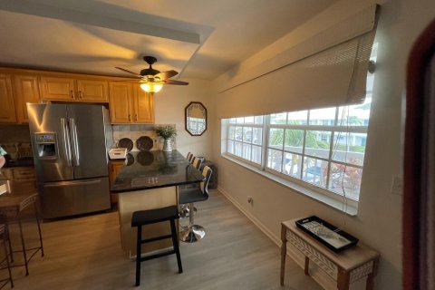 Condo in Ocean Ridge, Florida, 1 bedroom  № 1139262 - photo 11