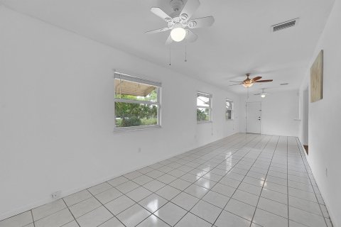 Villa ou maison à vendre à Margate, Floride: 2 chambres, 139.35 m2 № 1139356 - photo 25