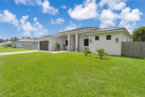 Villa ou maison à vendre à Miami, Floride: 5 chambres, 258.64 m2 № 1380304 - photo 9