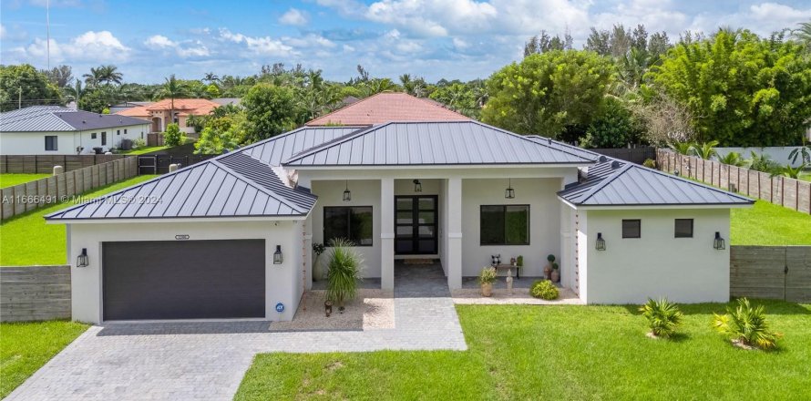 Villa ou maison à Miami, Floride 5 chambres, 258.64 m2 № 1380304