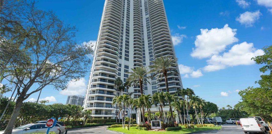 Condo in Aventura, Florida, 2 bedrooms  № 1380389