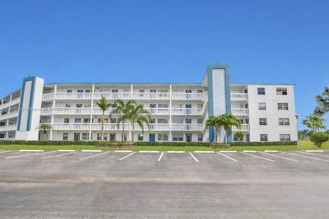 Copropriété à vendre à Boca Raton, Floride: 2 chambres, 79.99 m2 № 1014004 - photo 7