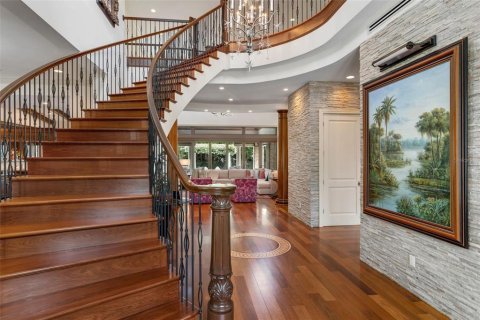 Villa ou maison à vendre à Tampa, Floride: 4 chambres, 608.88 m2 № 1409909 - photo 5