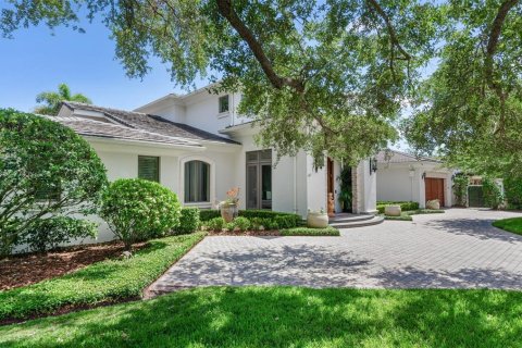 Villa ou maison à vendre à Tampa, Floride: 4 chambres, 608.88 m2 № 1409909 - photo 3