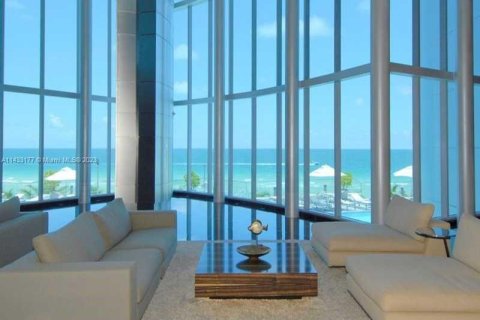 Condo in Sunny Isles Beach, Florida, 4 bedrooms  № 658444 - photo 9