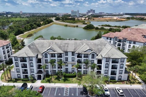 Condominio en venta en Orlando, Florida, 3 dormitorios, 129.23 m2 № 1163875 - foto 1