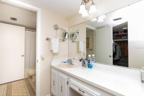 Copropriété à vendre à Fort Myers, Floride: 1 chambre, 75.34 m2 № 1372310 - photo 15