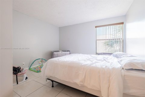 Copropriété à vendre à Lauderhill, Floride: 2 chambres, 106.84 m2 № 1378835 - photo 10