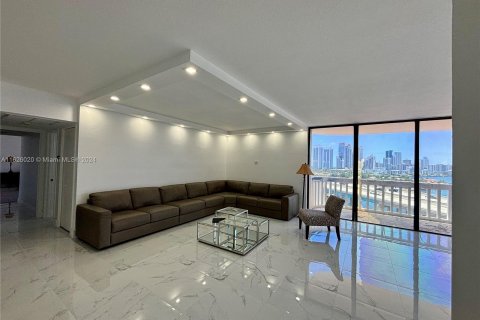 Copropriété à vendre à Aventura, Floride: 2 chambres, 176.89 m2 № 1280868 - photo 2