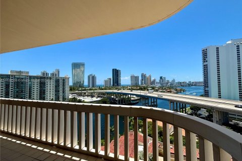 Condo in Aventura, Florida, 2 bedrooms  № 1280868 - photo 20