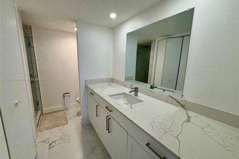 Купить кондоминиум в Авентура, Флорида 2 спальни, 176.89м2, № 1280868 - фото 13