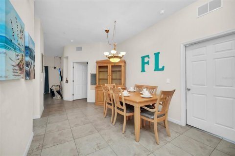 Condo in Davenport, Florida, 2 bedrooms  № 1256395 - photo 8