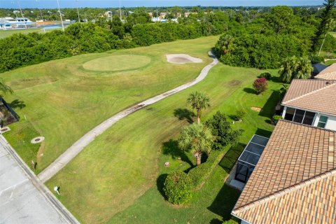 House in Englewood, Florida 3 bedrooms, 175.49 sq.m. № 1382120 - photo 28