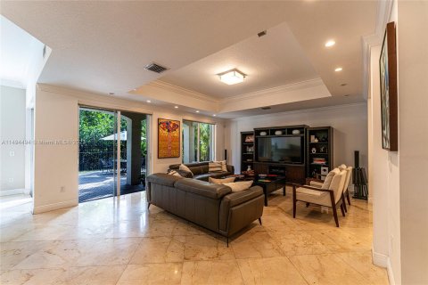 Villa ou maison à vendre à Aventura, Floride: 4 chambres, 273.97 m2 № 876257 - photo 9